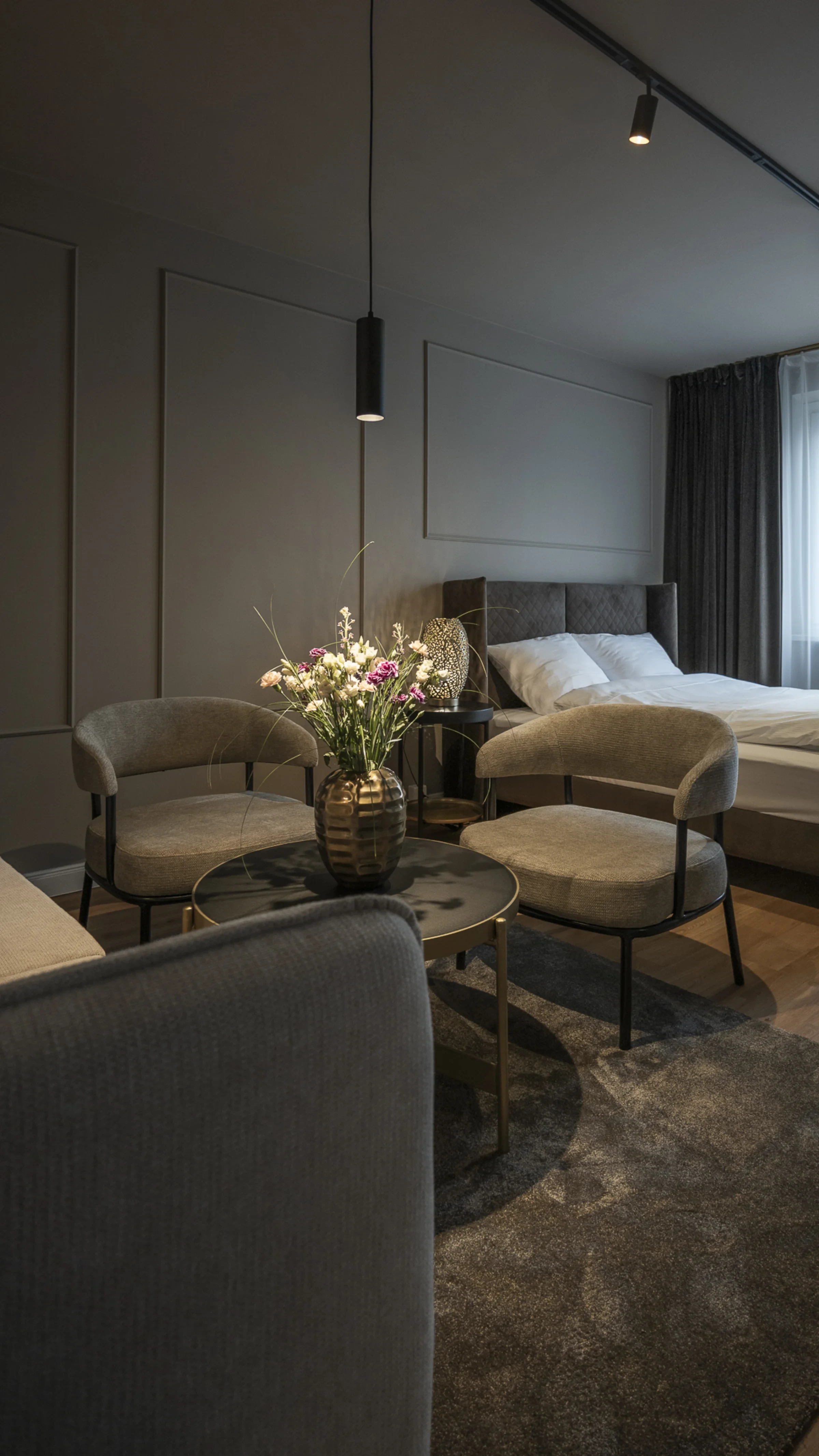 GRAND SUITE